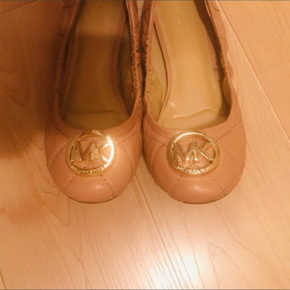 Michael Kors Fulton quilted nude flats - Picture 8 of 11